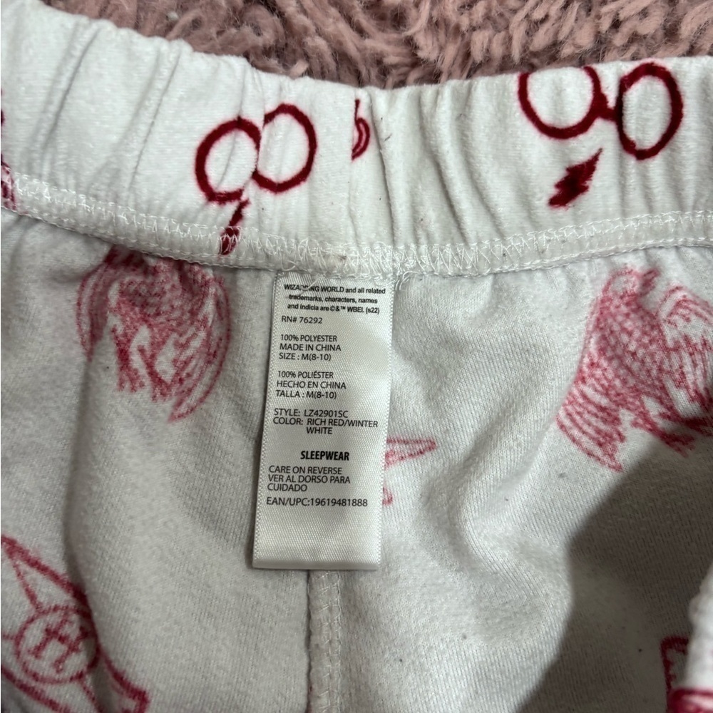 Harry Potter Women Red and White Allover Print Pajama Set - Picture 8 of 8